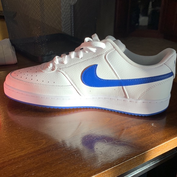 WORN ONLY ONCE in house white and blue Nike low top sneakers to right - Picture 4 of 5
